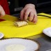 Доска разделочная 400х300х12 желтая пластик