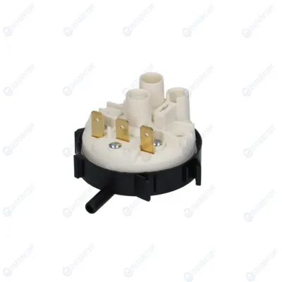 ДАТЧИК ДАВЛЕНИЯ ДЛЯ APACH CHEF LINE CR0585951